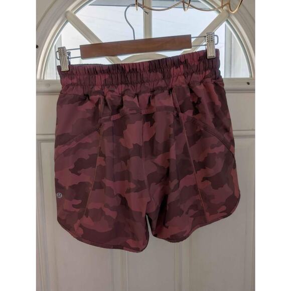 Lululemon Track That Shorts Size 8 - Picture 4 of 4